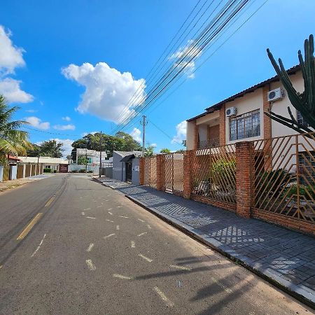 フォス・ド・イグアス Casa Com Piscina Proximo Atrativos/ Wifi/ Garagemヴィラ エクステリア 写真