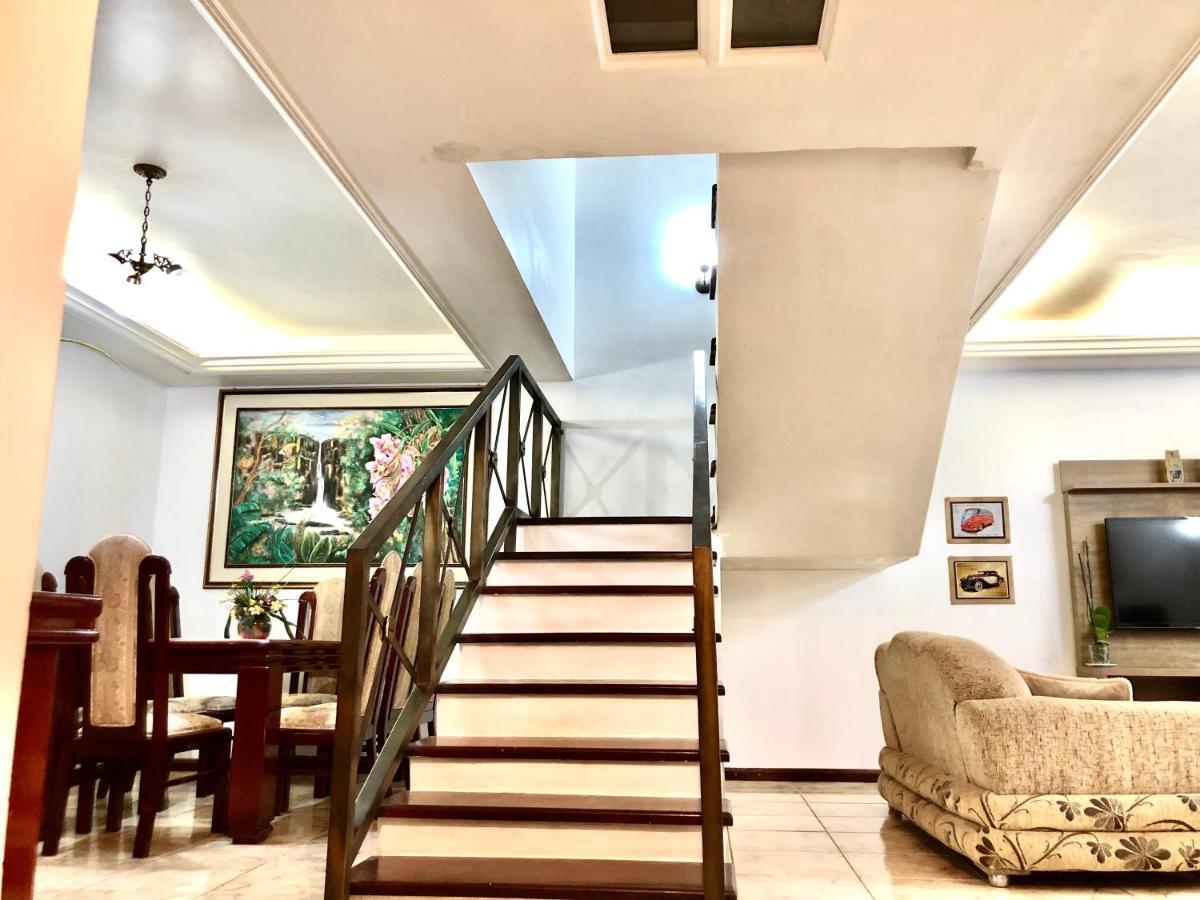 フォス・ド・イグアス Casa Com Piscina Proximo Atrativos/ Wifi/ Garagemヴィラ エクステリア 写真