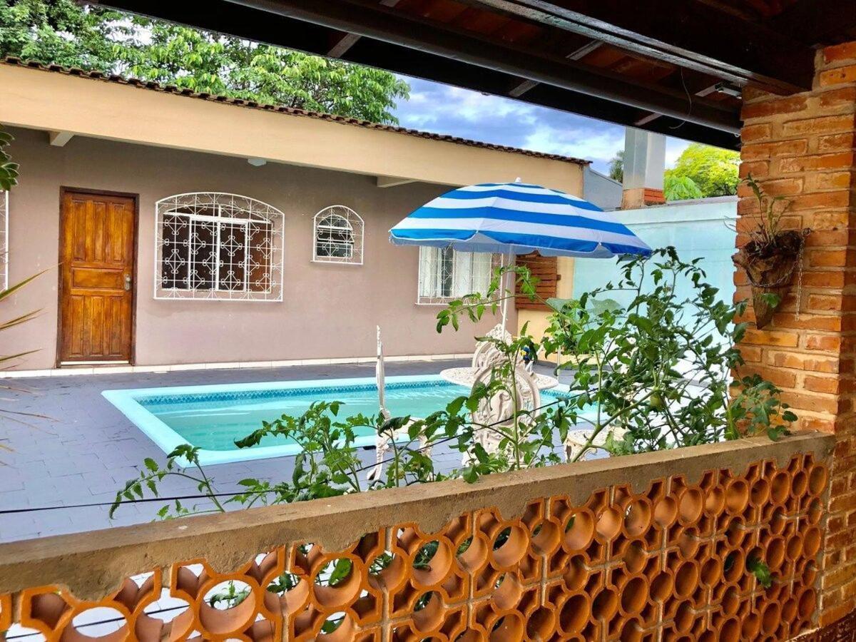 フォス・ド・イグアス Casa Com Piscina Proximo Atrativos/ Wifi/ Garagemヴィラ エクステリア 写真