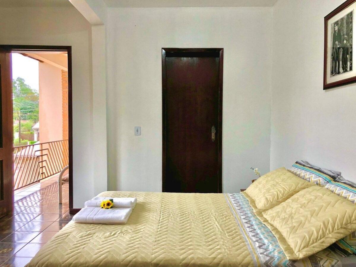 フォス・ド・イグアス Casa Com Piscina Proximo Atrativos/ Wifi/ Garagemヴィラ エクステリア 写真