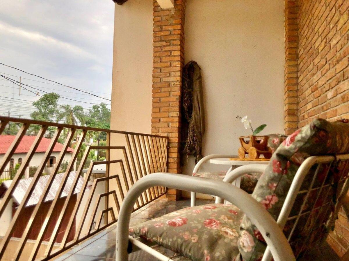 フォス・ド・イグアス Casa Com Piscina Proximo Atrativos/ Wifi/ Garagemヴィラ エクステリア 写真