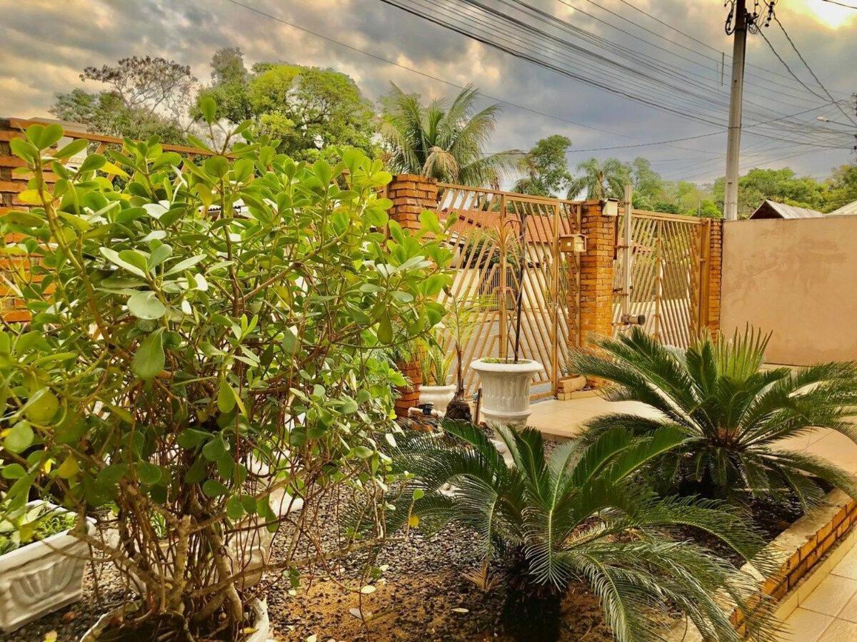 フォス・ド・イグアス Casa Com Piscina Proximo Atrativos/ Wifi/ Garagemヴィラ エクステリア 写真