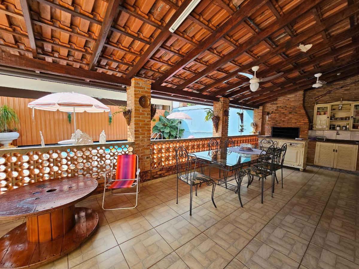 フォス・ド・イグアス Casa Com Piscina Proximo Atrativos/ Wifi/ Garagemヴィラ エクステリア 写真
